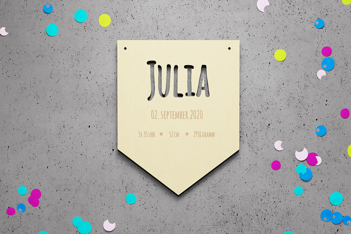 Personalisiertes Holz-Schild zur Geburt „Cutout“