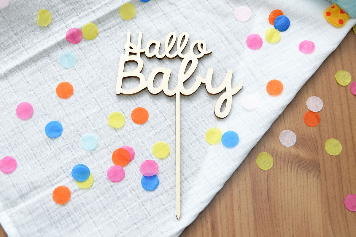 Cake-Topper zur Geburt: Hallo Baby