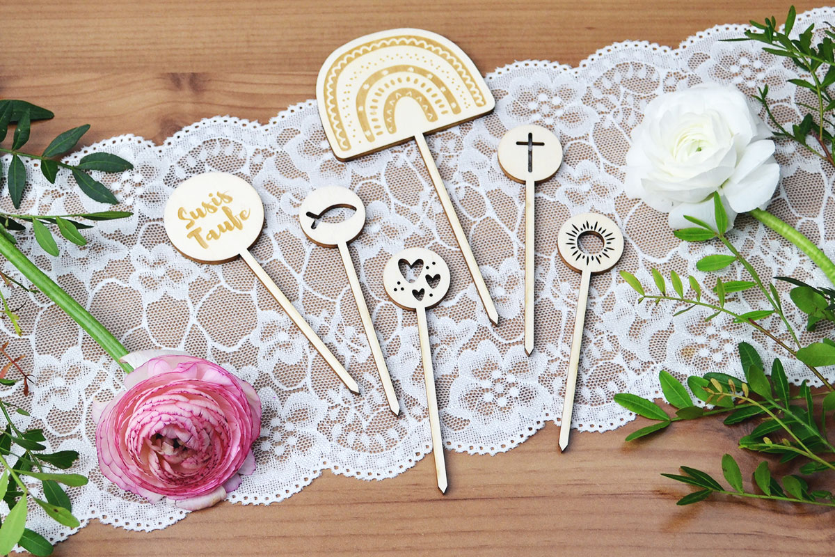 Personalisiertes Cake-Topper-Set zur Taufe