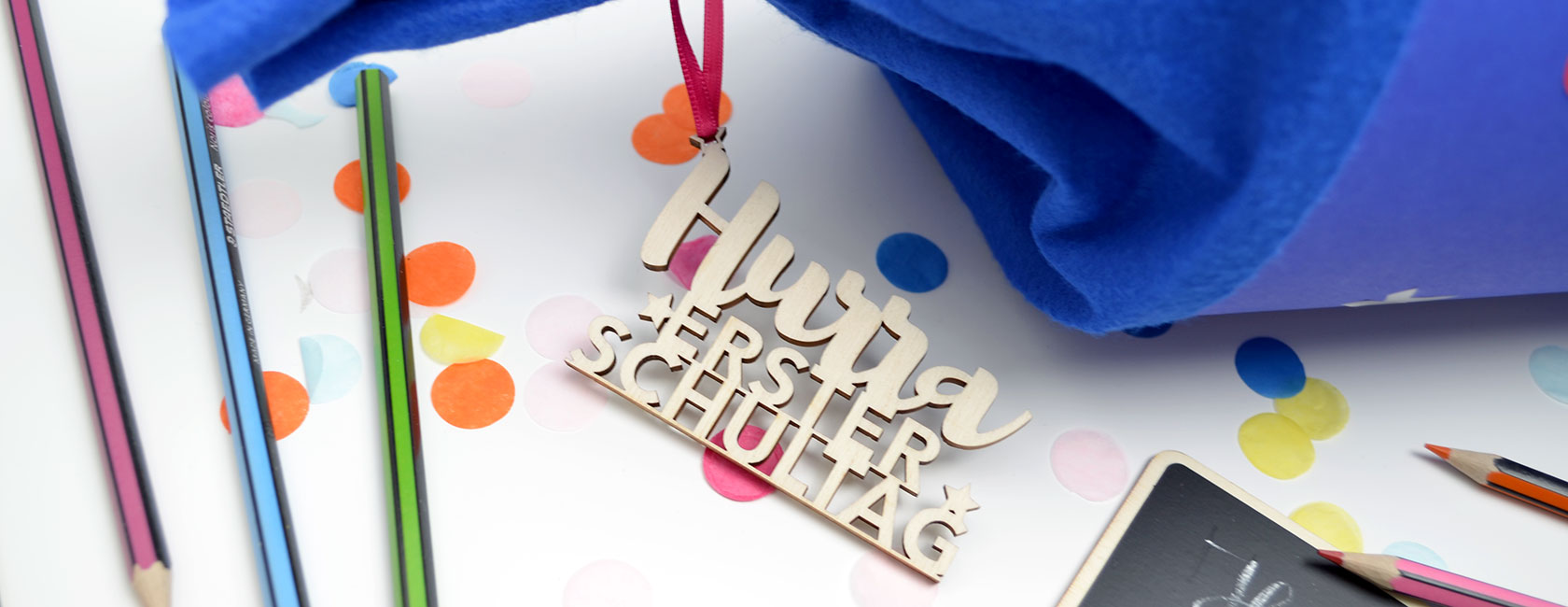 Schultüte mit Holz-Anhänger