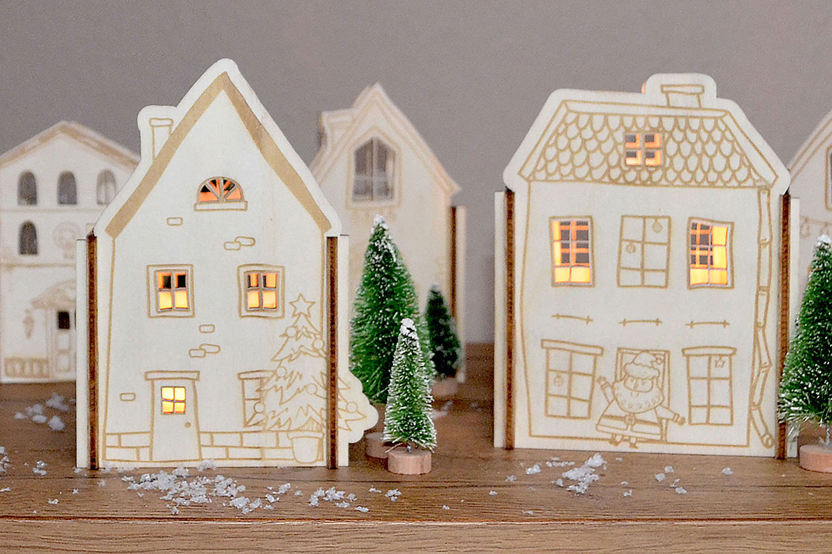Adventshäuschen für kleine Geschenktüten oder Teelichte